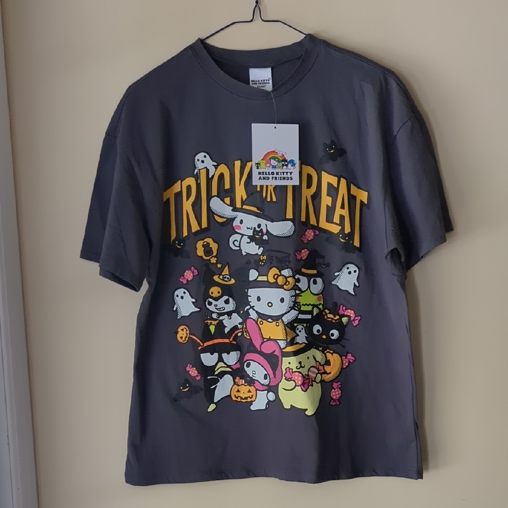 Hello Kitty Trick or Treat womens size Medium T-Shirt new with tags